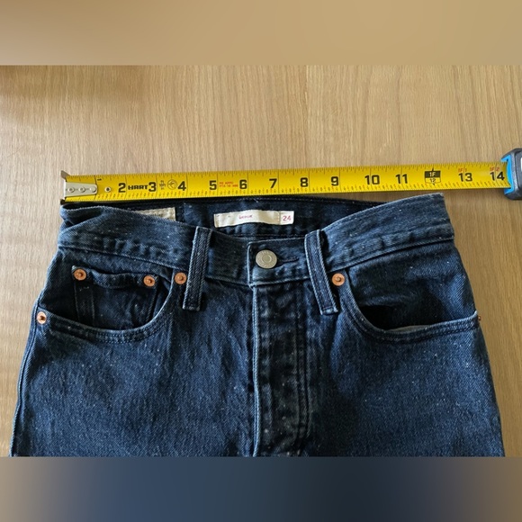 Levi’s| Women’s Wedgie High Rise Jeans, Dark Wash with Spotted Details—Size 24• - Picture 13 of 16